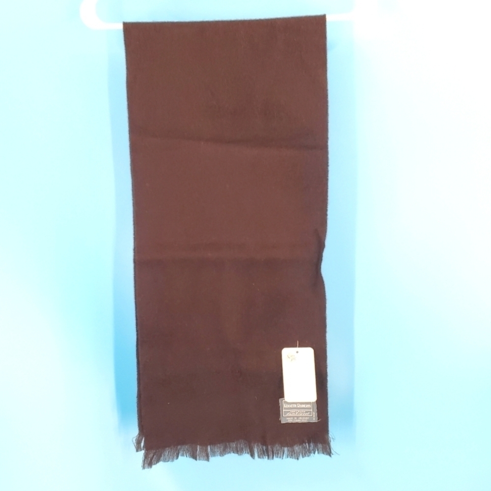 New with tags 100% lambswool chocolate brown scarf